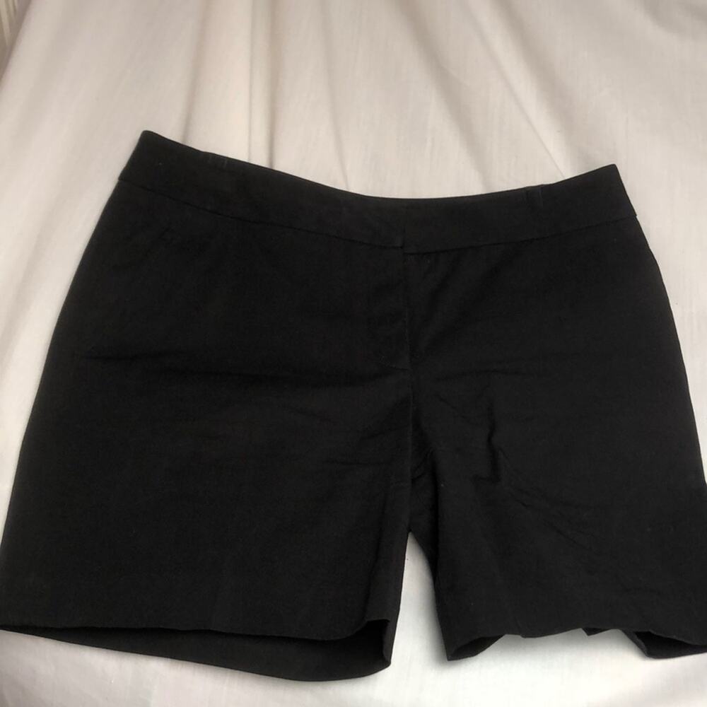 Kenneth Cole reaction black shorts 6 worn once